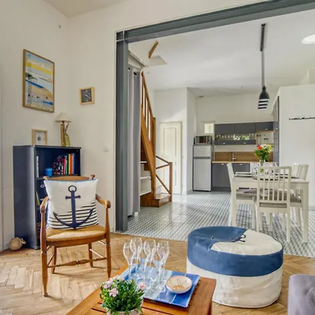 2 Bedroom Awesome In *