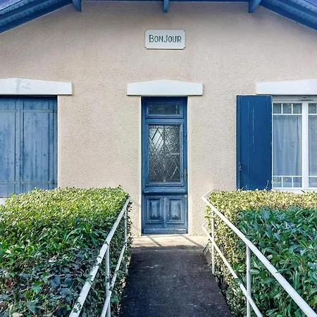2 Bedroom Awesome In *